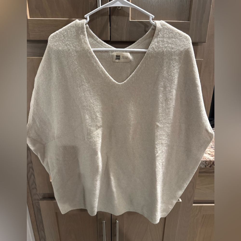 Elegant Cream V-Neck Sweater